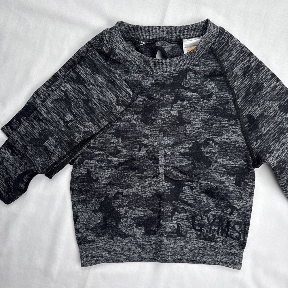 Gymshark Adapt Camo Seamless Long Sleeve Women's Crop Top Size XS Black Gray